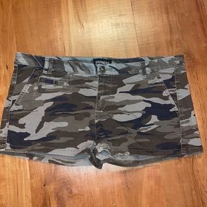 Express Low rise Camouflage Jean shorts